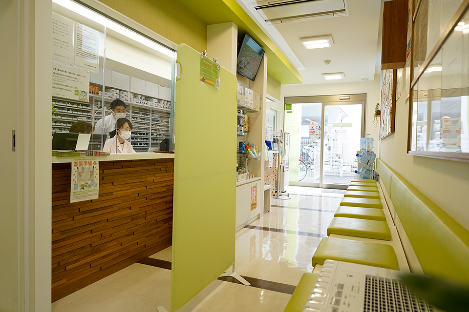 かなえ薬局スタジアム前 写真3